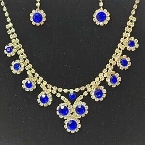 Sweet  Blue & White Rhinestones  Studded Necklace & Earring Set